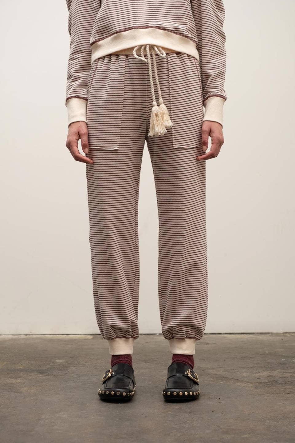 STRIPED MERLOT & CREAM 2PC SET