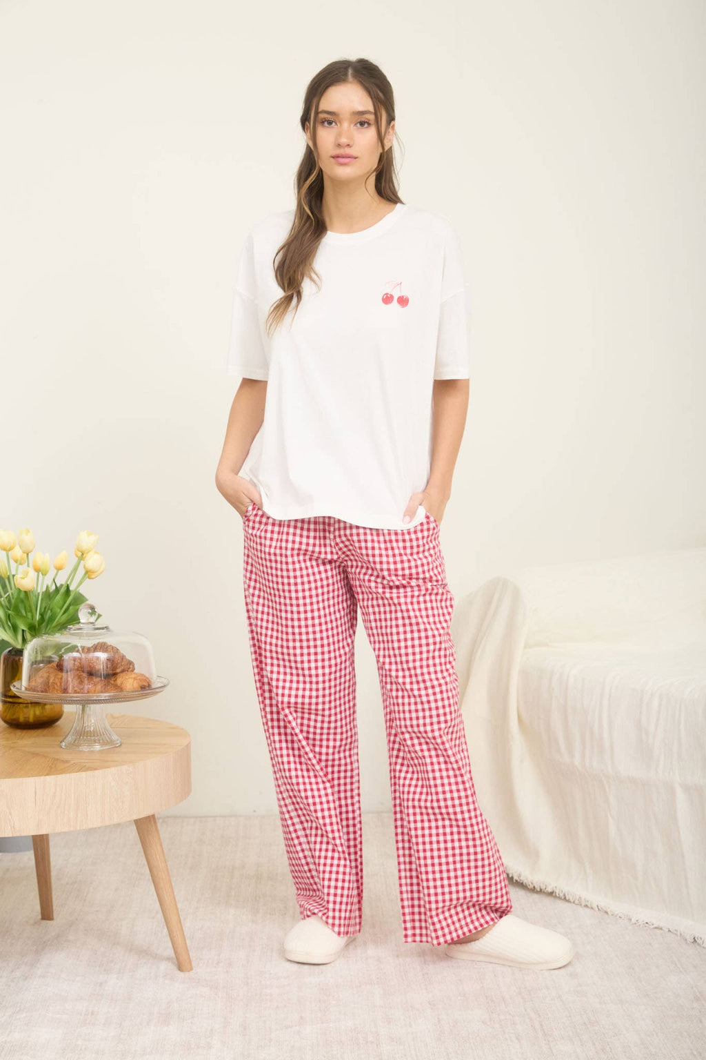 CHERRY SHORT SLEEVE GRAPHIC T-SHIRT