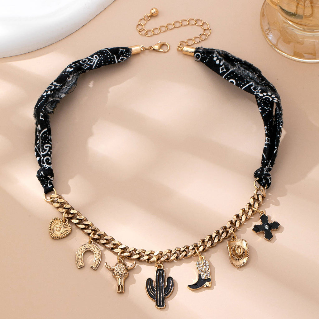 CHARM ANIMAL SCARF NECKLACE-WESTERN CROSS BOOT HAT |80N92703